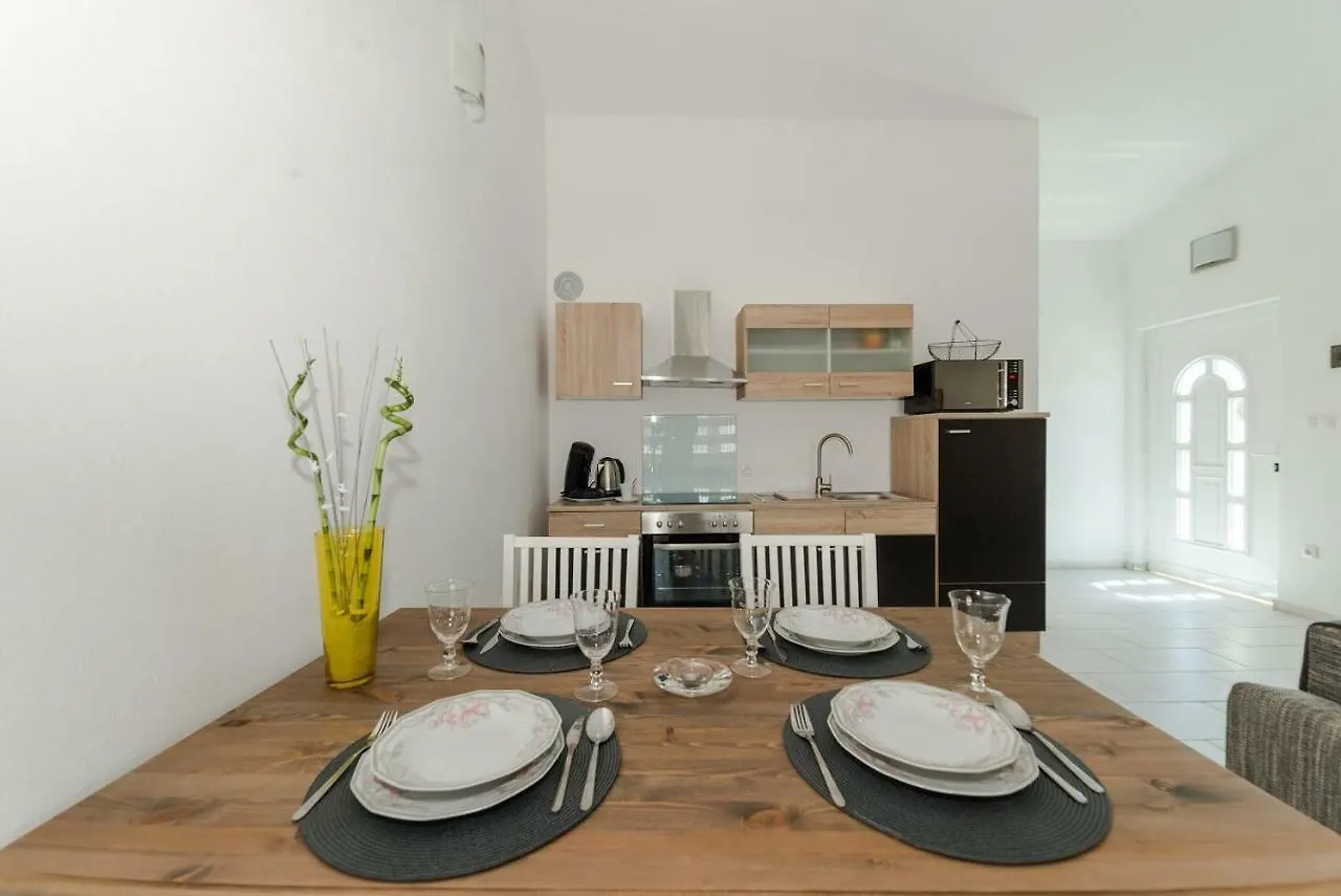 Apartments Vam Vir