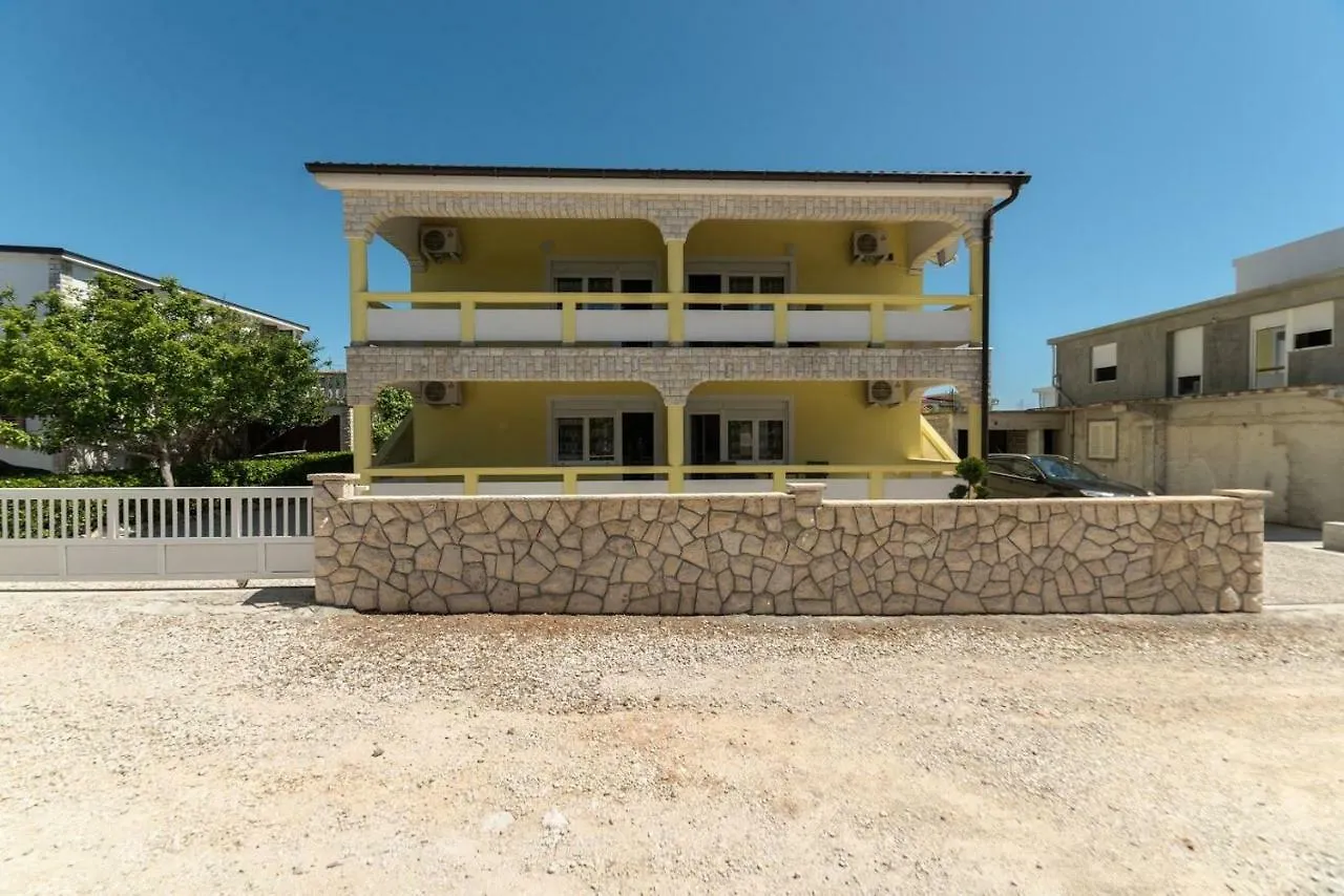 Apartments Vam Vir 0*,