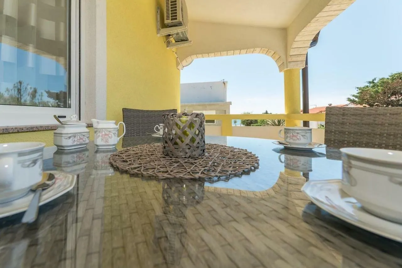 Apartments Vam Vir