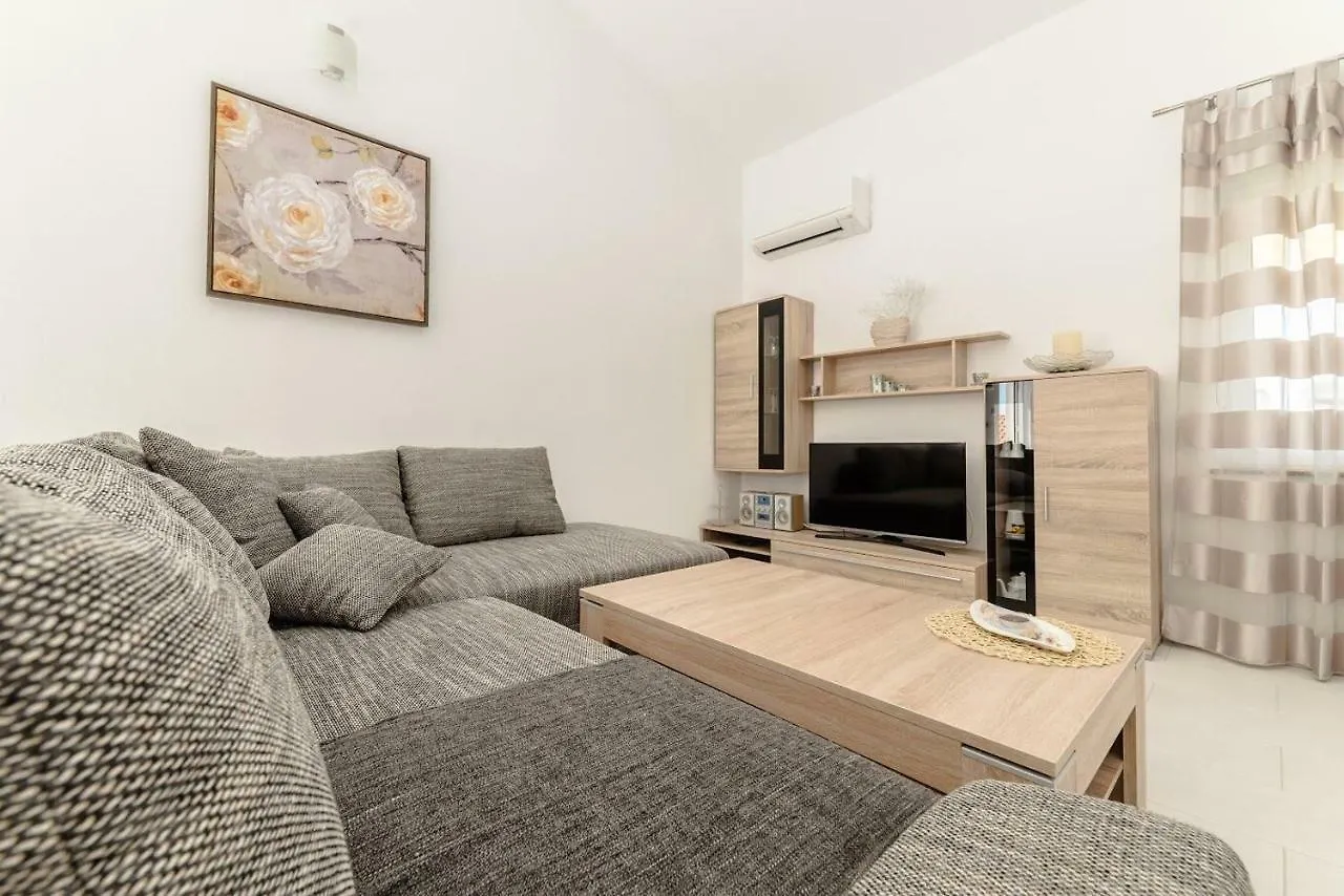Apartments Vam Vir 0*,  Croatia